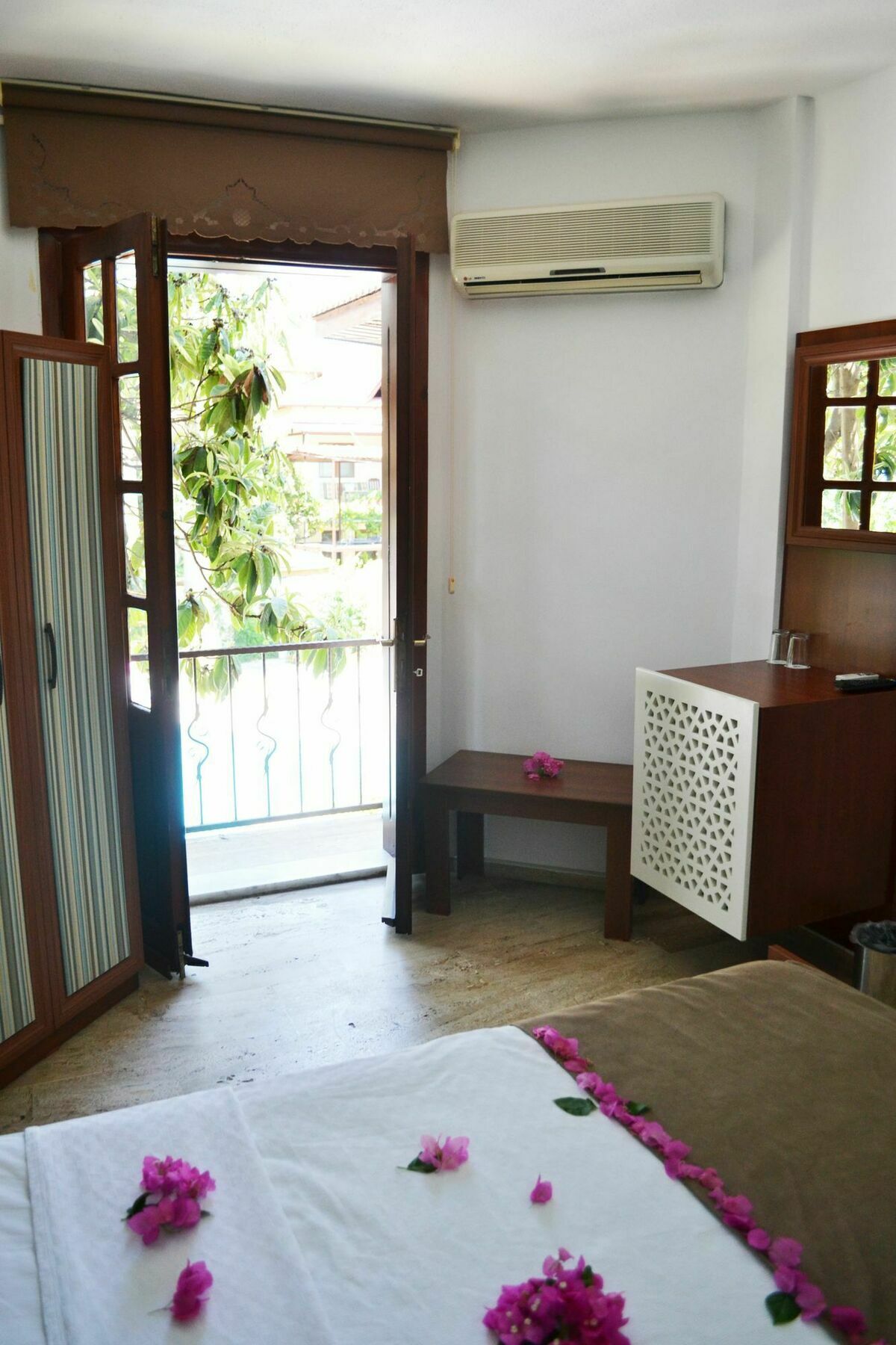 Oskay Hotel Dalyan Exteriör bild